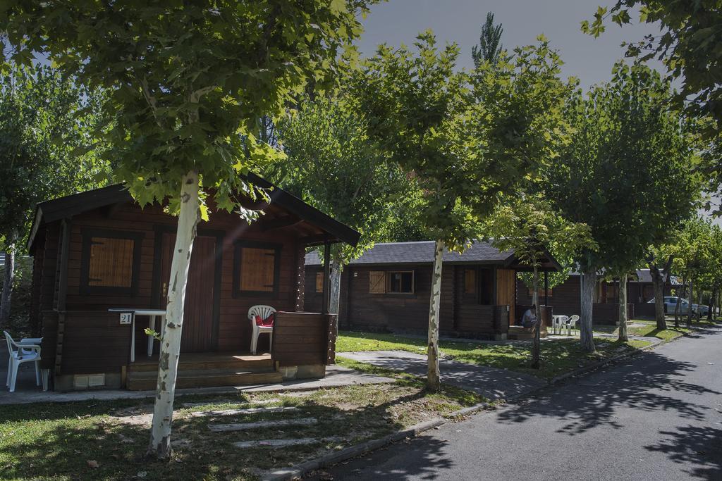 Camping & Bungalows Ligueerre De Cinca Exteriér fotografie